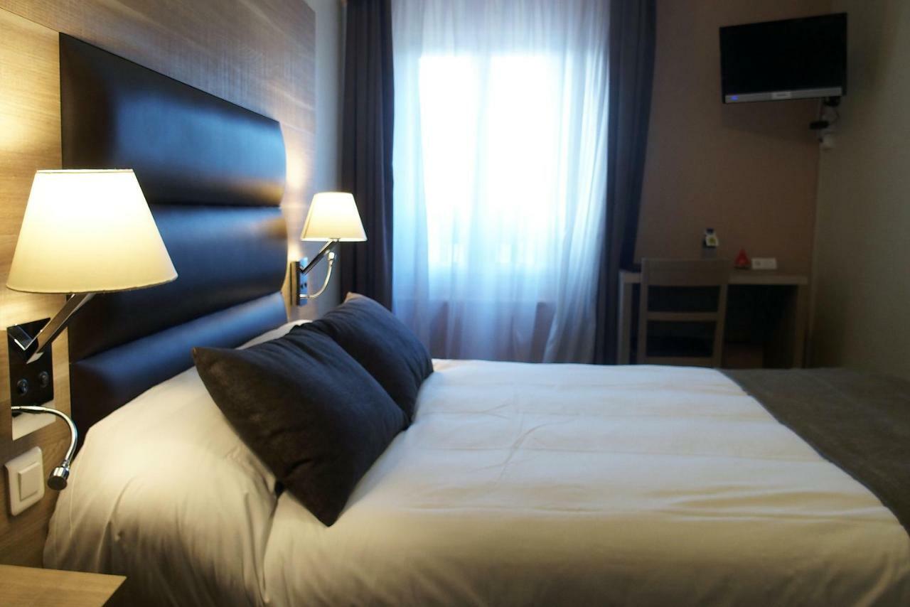 Logis Hotel - Auberge De L'Helix Rosoy  Exteriér fotografie